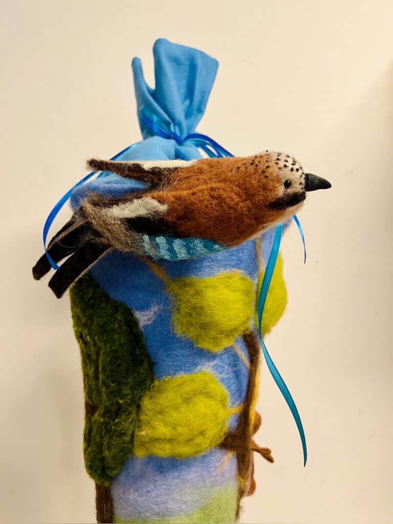 Schultüte mit Eichelhäher