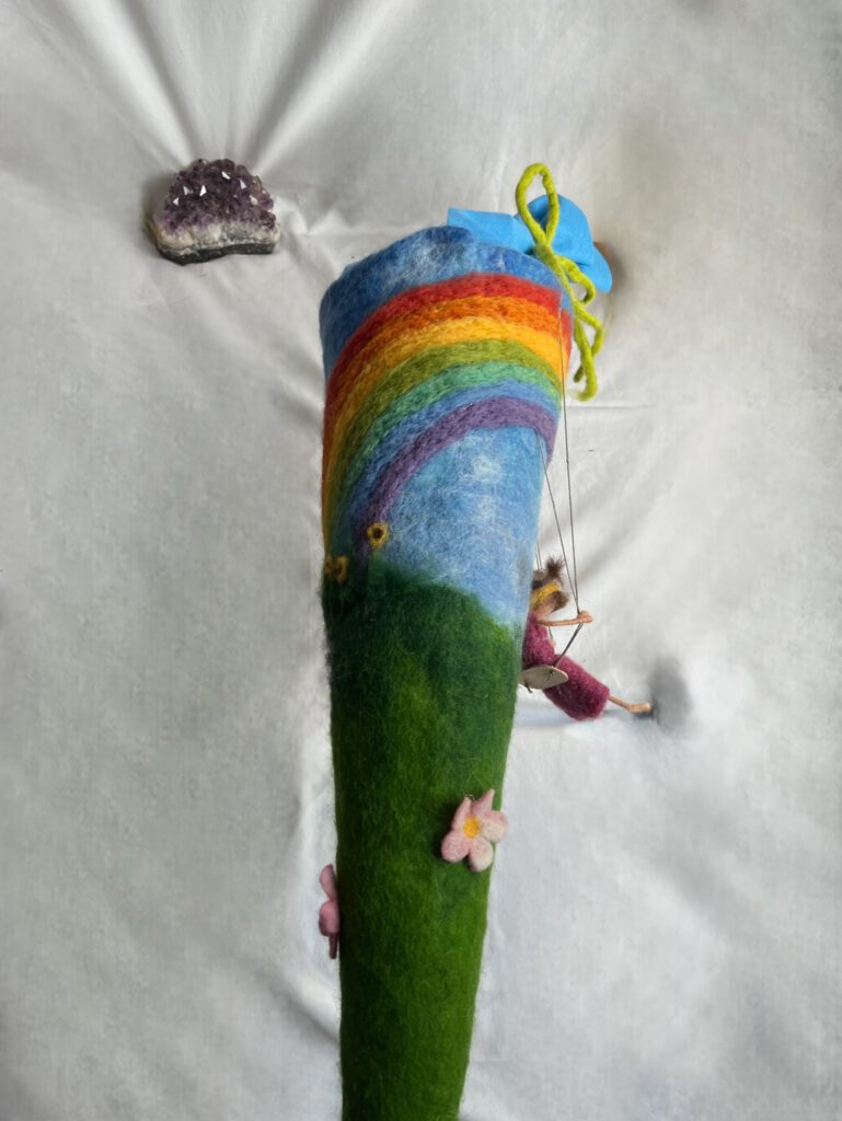 Regenbogen-Schultüte Schaukel
