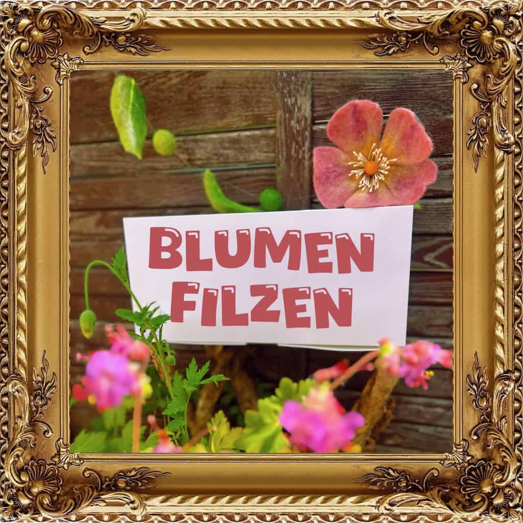 Blumen filzen ist eine wundervolle Möglichkeit in die Welt des nassfilzen einzusteigen. Dieses Bild zeigt eine gefilzte Rose vor einer Vintage Holzwand um ein Schilf auf dem steht: Blumen Filzen. Das Bild umrahmt ein goldener antiker Bilderrahmen mit vielen Schnörkeln. Es wirbt für Onlinekurse zum Blumen filzen