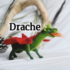 Drache aus Filz für den Jahreszeitentisch zu Michaeli im Herbst