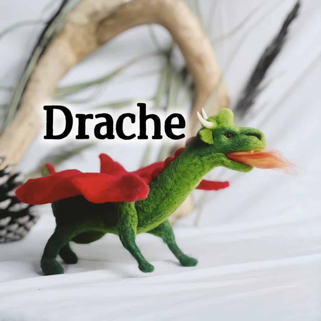 Drache aus Filz für den Jahreszeitentisch zu Michaeli im Herbst